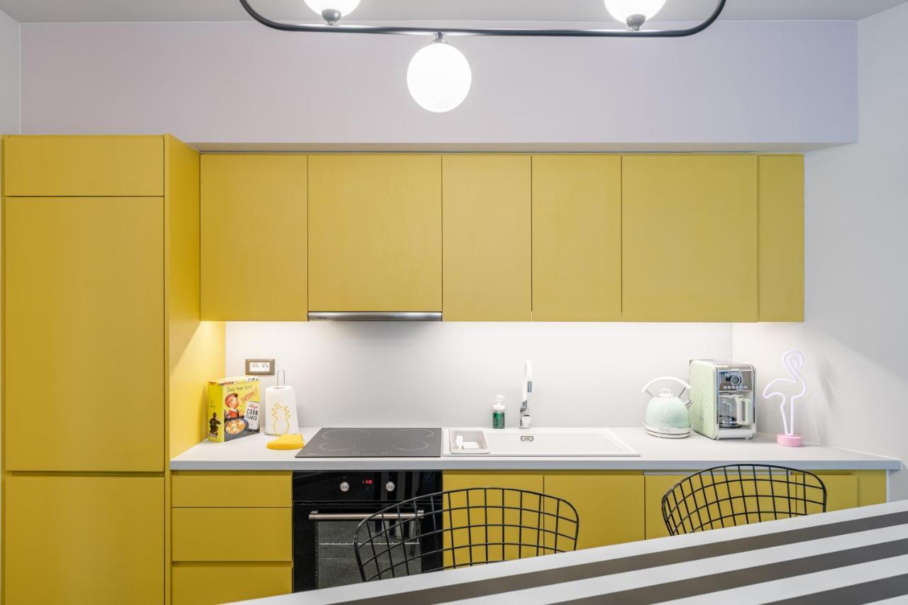 Pop Art Homm In Groovy Koukaki Apartment Athens Ngoại thất bức ảnh